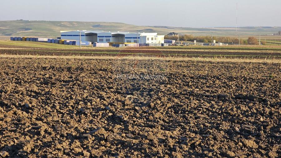 Teren extravilan 6,100mp Stroiesti / Soseaua DN17, Suceava - 15