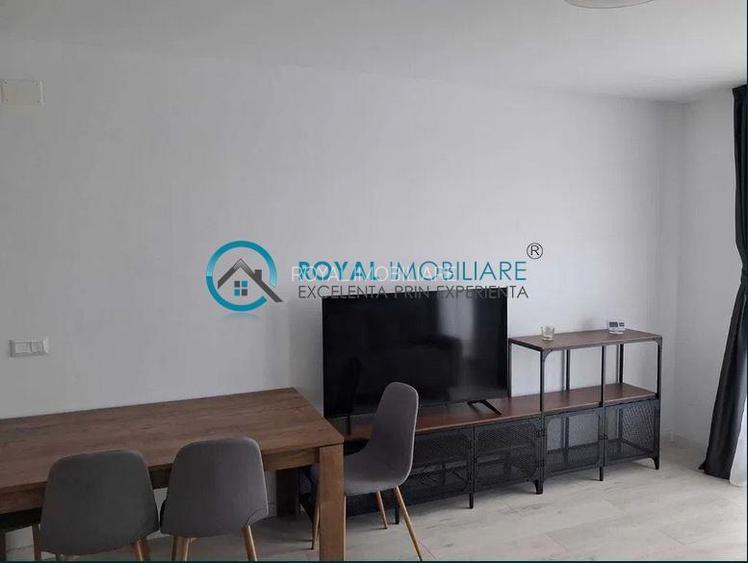 Royal Imobiliare - Vanzare apartament 3 camere zona Vest - 2