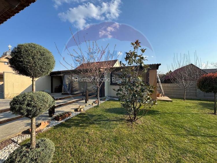 Casă / Vilă cu 4 camere de vânzare în zona Bujac-Arad - 32