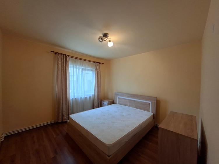 De inchiriat 2 camere