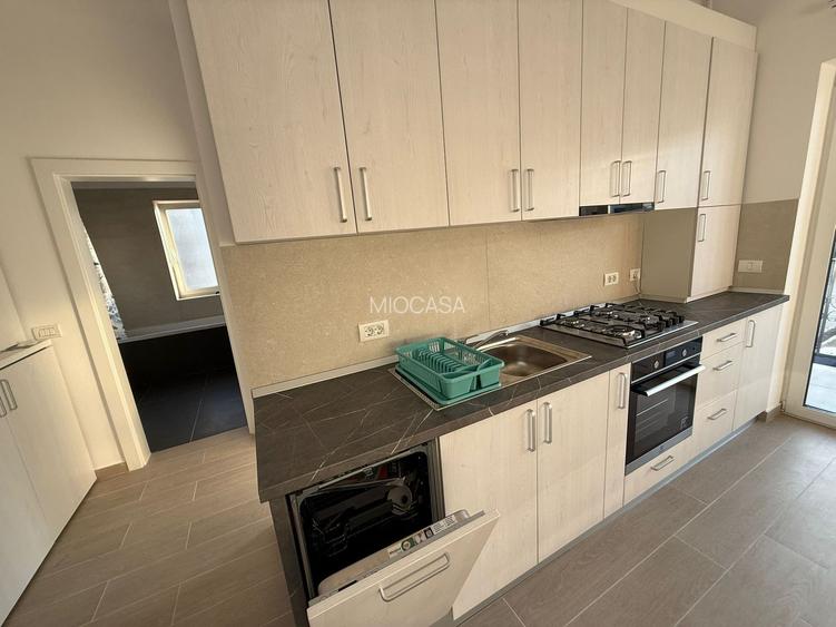 Bloc Nou.PRIMA INCHIRIERE. Complet mobilat, Loc de parcare. - 3