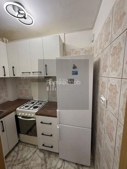 Apartament 2 camere semi-decomandat Salaj - 9