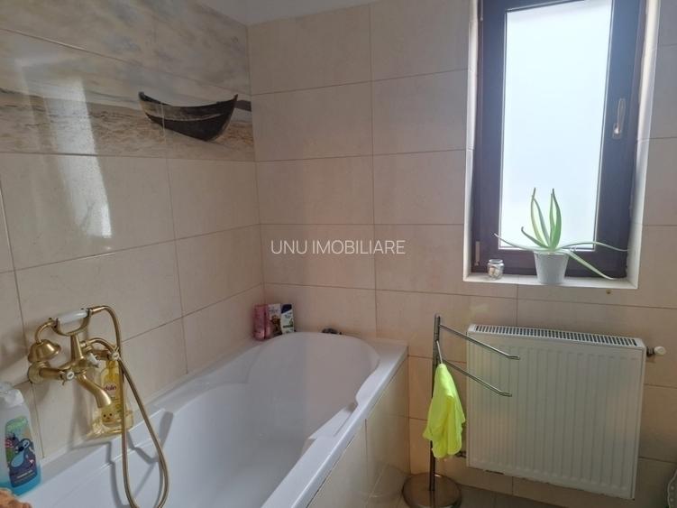 3 camere - 60mp - 2 locuri parcare in Visan - 9