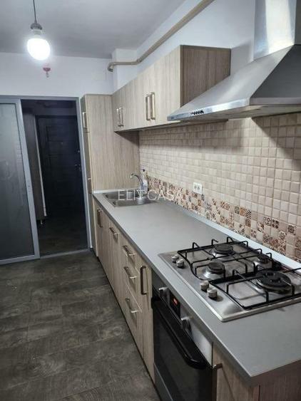 Apartament cu 2 camere, decomandat, etaj 3/10, zona Podu Ros - 5