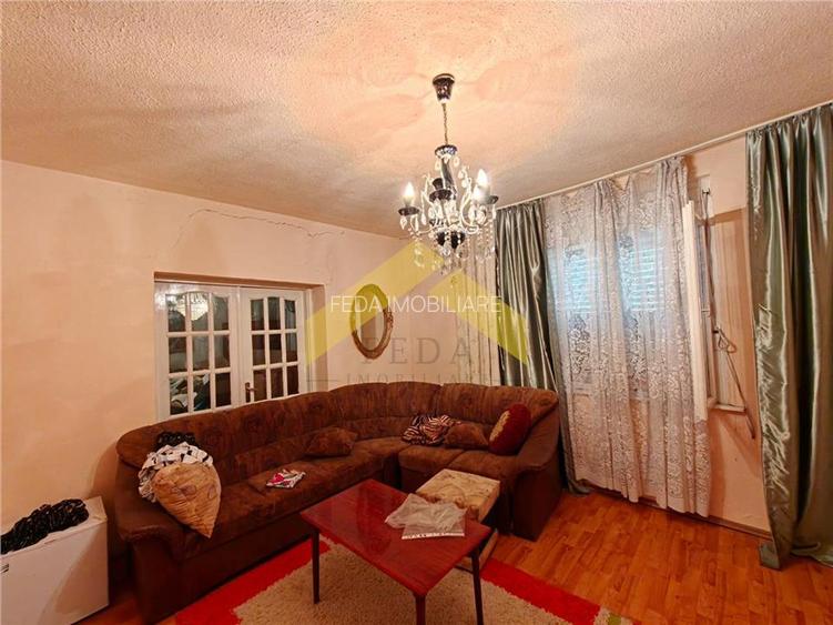 Casa la sol de vanzare in Vladimirescu - 6