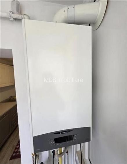 Decomandat la etaj 1 cu centrala propie - 2