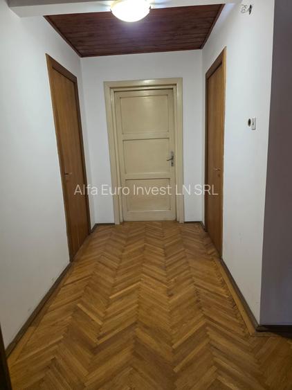 Casa ultra spatioasa 3 min de Piata Sfatului - 4