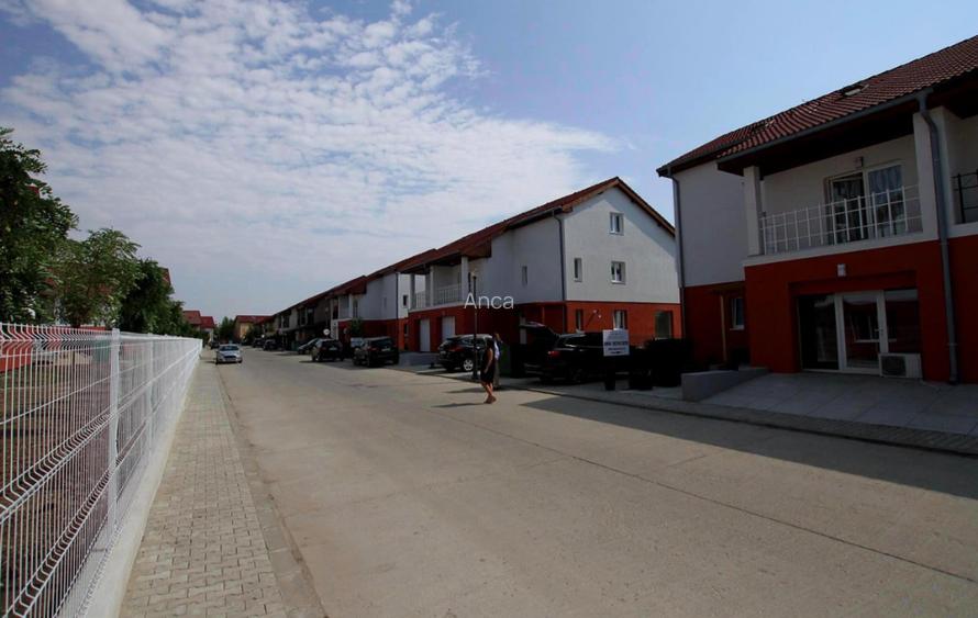 Proprietar   |   Vilă modernă  în American Village Pipera   |  Renovată complet  - 7