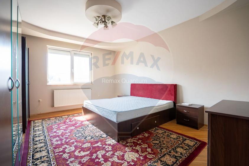 De vânzare Casă spațioasă cu teren 1.000 mp Beverly Hills, Sanmartin - 13