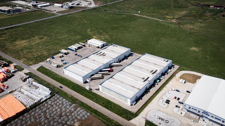 Parc industrial cu platformă betonată lângă A1 - 11