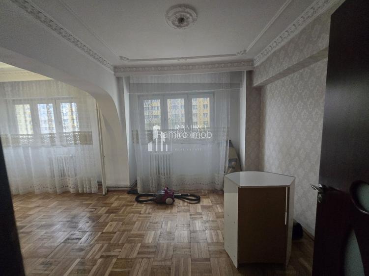 Apartament 104mp-utili 2bai centrala -an 1985 -Bd. Chisinau -Mega Mall - 9