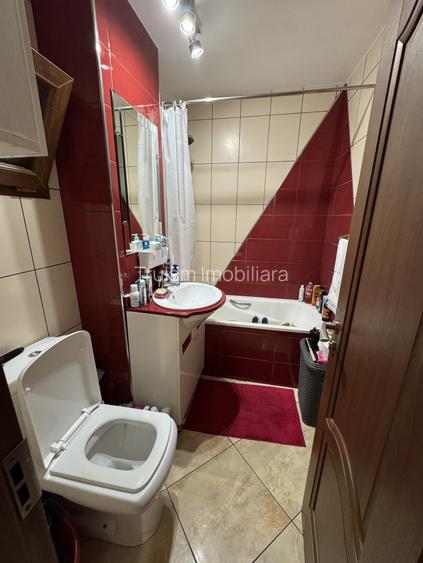 Apartament 3 camere, etaj 4/10, Marasesti  - 14