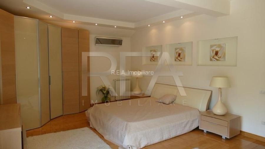 Vila Exclusivista | Piscina si 1877 m.p teren | Erou Iancu Nicolae - 26