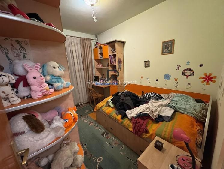 Vând  3 camere Basarabia -Arena Nationala - 2