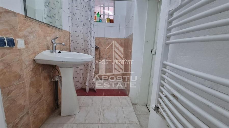 Apartament 2 camere in zona Parneava nemobilat - 9