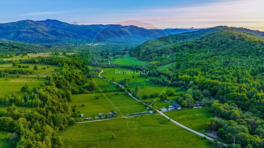 Teren 3.352 mp | Șinca Nouă | Râu | Cadrul natural superb | Comision 0 - 11