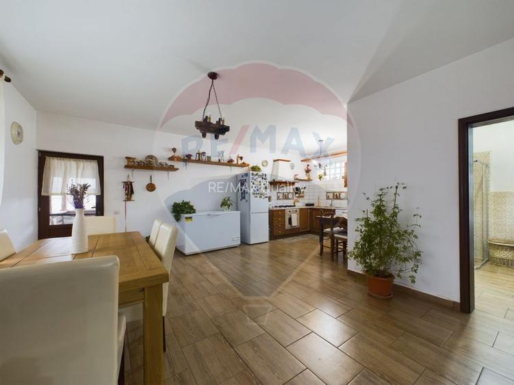 Vila cu 6 camere, teren 1200mp de vanzare- Varasti, la 4 km de Berceni - 16