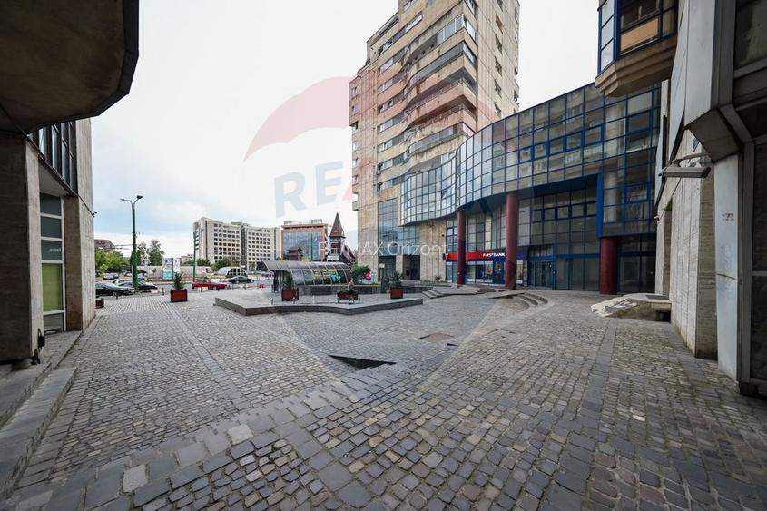 Apartament cu 4 camere de vânzare în zona Centrul Civic - 24