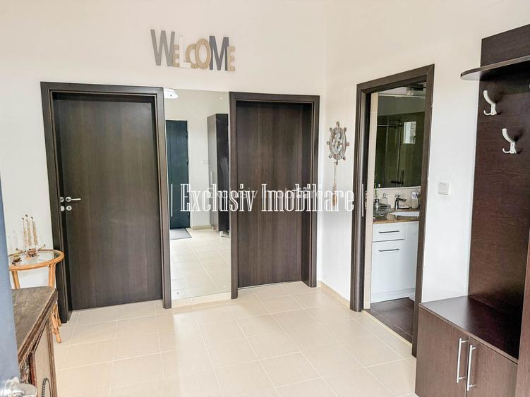 Casa cu Etaj si Curte Mare- 4 camere si 2 bai 130 mp - Parcare 2 Masini - Foisor - 15