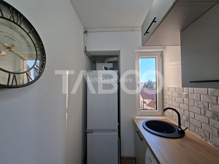 Apartament 2 camere de vanzare zona pensiunea Korona la etajul 3 - 12