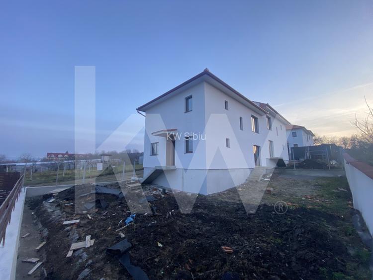 Casa 4 camere de vanzare 117 mpu teren liber 230mp Sibiu in Sura Mica - 6