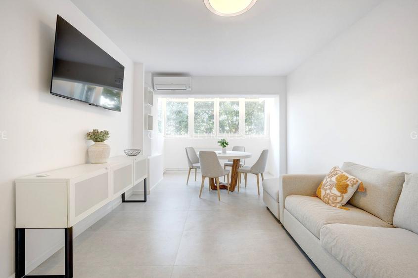 Apartament cu 3 camere, luminos si complet renovat - 8