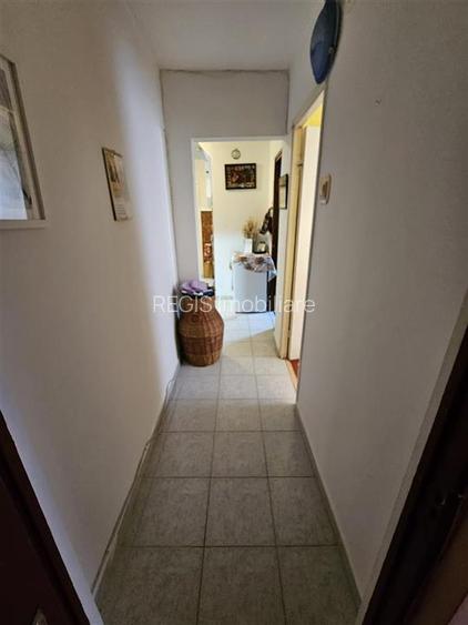 Apartament 3 camere decomandate, zona Astra - 13