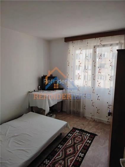 Apartament de vanzare cu 3 camere, Metrou 1 Decembrie 1918 - 5