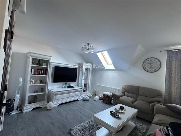 Casa individuala 6 camere 200mp curte zona Selimbar - 11