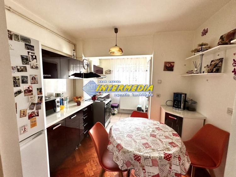 Apartament cu 3 camere decomandat de vanzare ultracentral  mobilat - 5