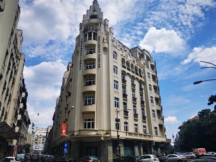 Union International Business Center spatii birouri de la 42 mp
