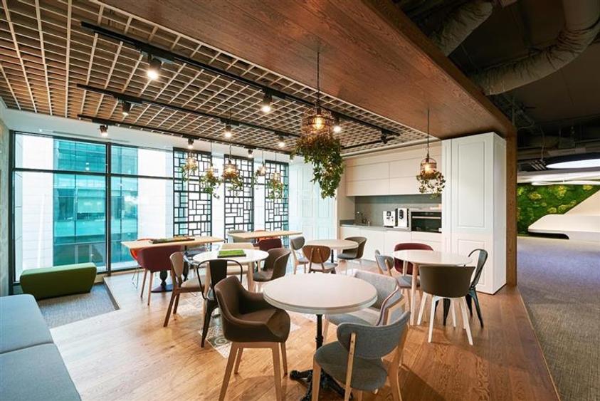 Cladire de birouri, Clasa A+, Platinum Business, de la 305 mp - 2