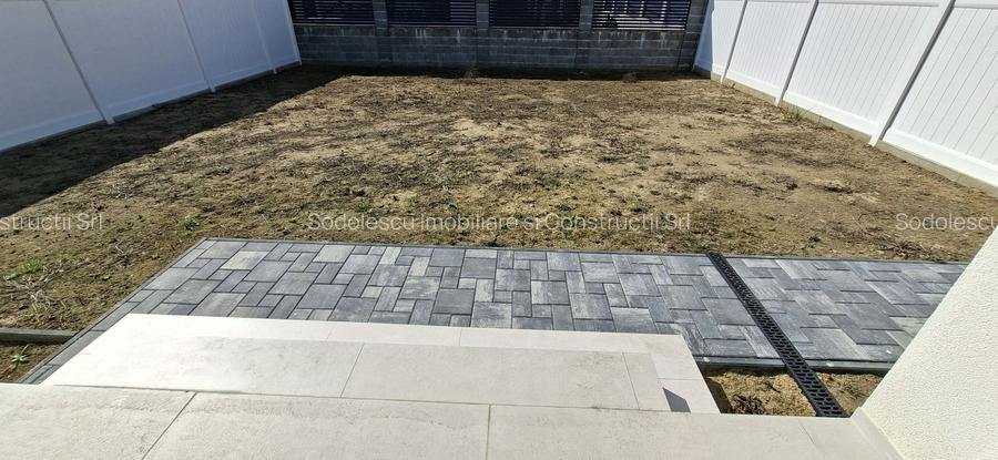 Duplex spatios cu garaj si pereti dublii - 3