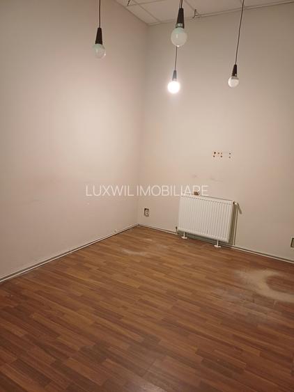 Vânzare apartament  pretabil cabinet,  birou 2 camere pe str.Horea - 4