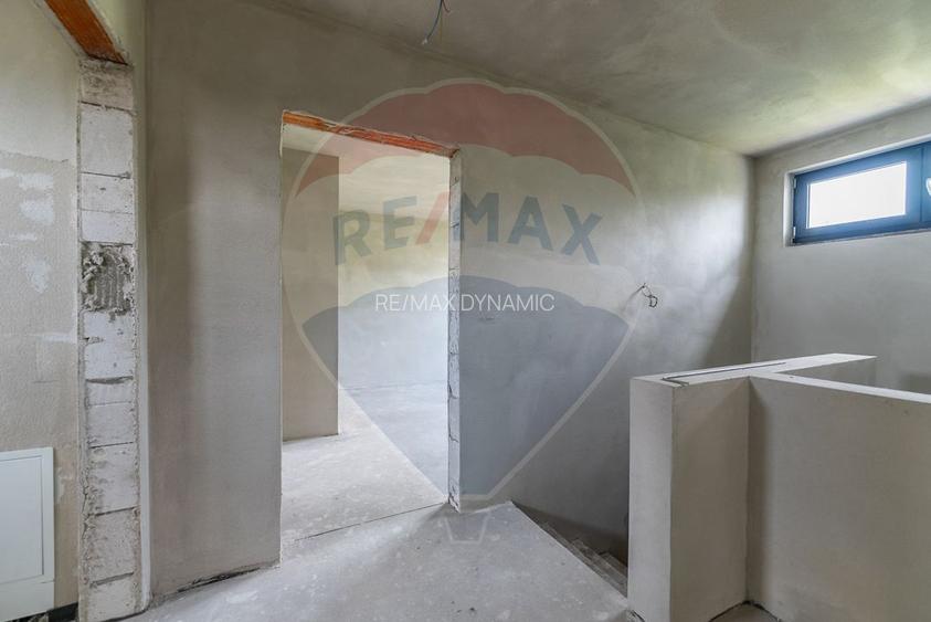 Apartament cu terasă și 2 locuri de parcare • Complex nou-central - 9