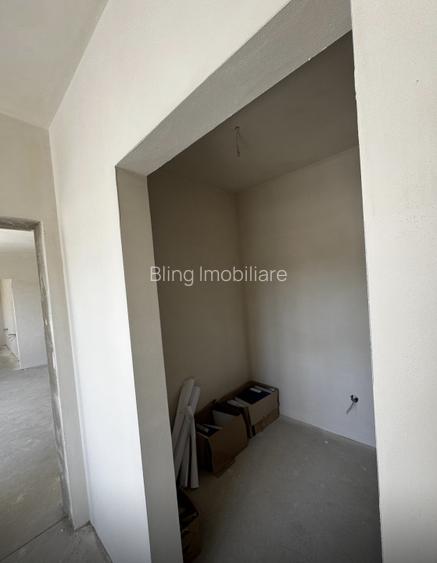 Apartament de 3 camere, zona semicentrala cu parcare - 9