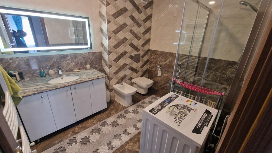 Apartament 3 camere Isaran
