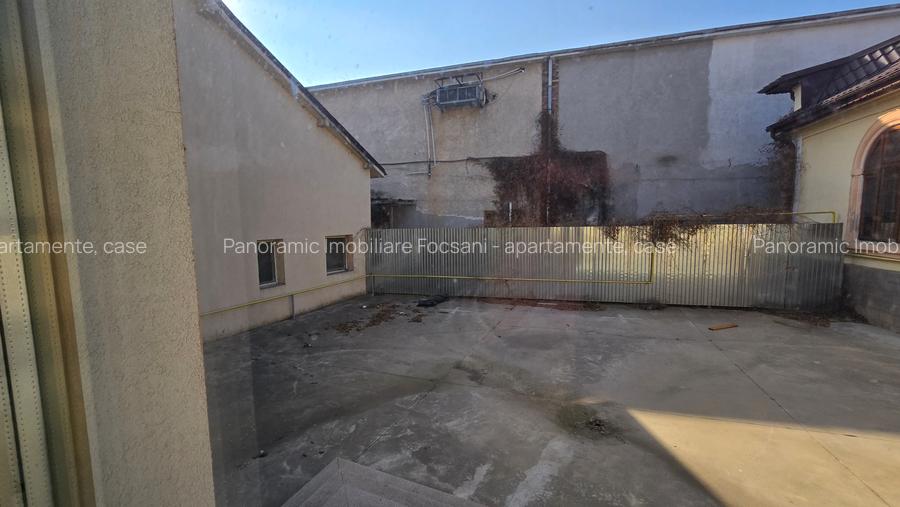 Cladire speciala de VANZARE  sau de INCHIRIAT  ultracentral Focsani - 28