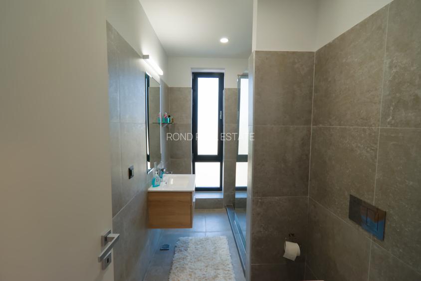 LOCUINTA PRIMITOARE, COMPLET MOBILATA SI UTILATA - 38