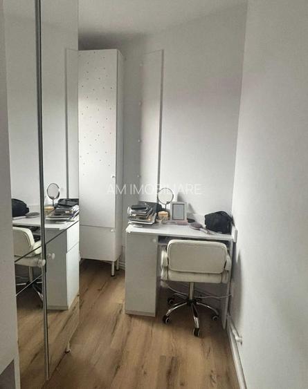 AP. 3 CAMERE LAMINORULUI, LOC PARCARE, BLOC NOU, MOBILAT, COMISION 0% - 5