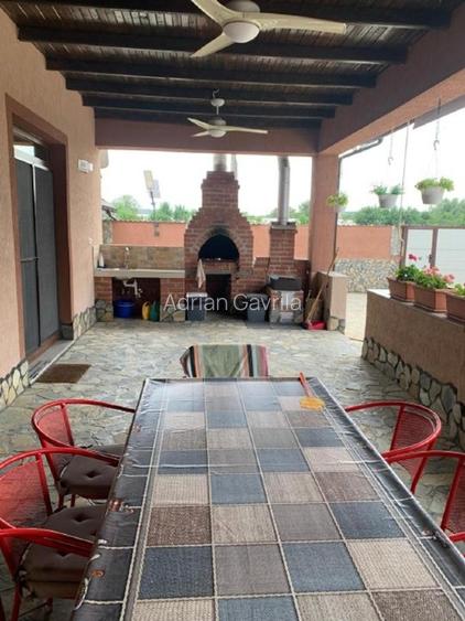 Casă cu piscină, modernă la curte – sat Fălăștoaca, comuna Comana - 9