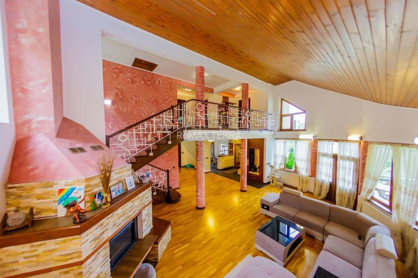 Casa De Vanzare-CEA MAI FRUMOASA PRIVELISTE SPRE BAIA MARE - 4