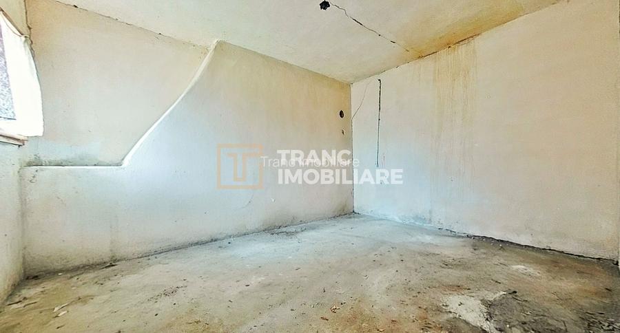 Casă cu potențial, teren generos de 1.440 mp – Secusigiu, Arad - 9