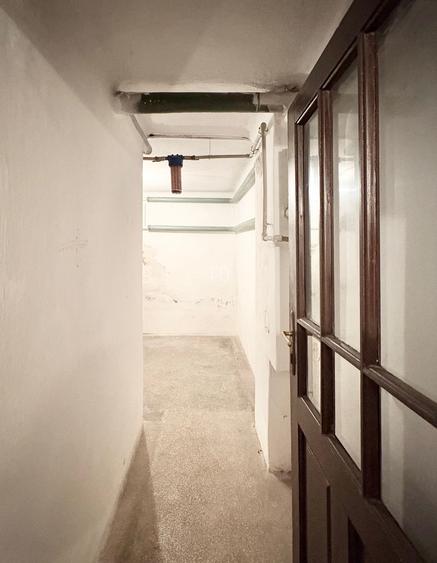 VILA INTERBELICA IN CURS DE RENOVARE COMPUSA DIN DOUA APARTAMENTE - PARCUL CAROL - 13