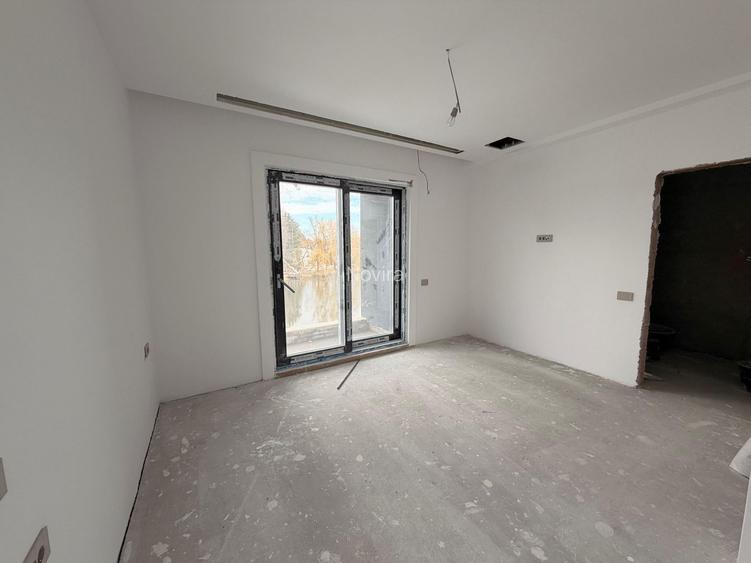 Vilă de Lux cu Piscină Privată și Deschidere Directă la Lacul Snagov - 22