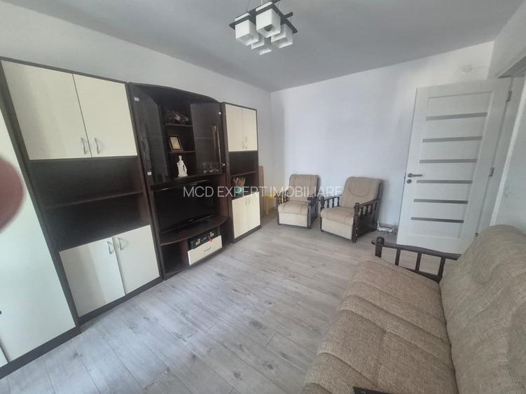 3 camere de inchiriat /Precista - 2