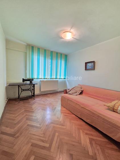 3 Camere confort 1, Zona Garii etaj 2 Liber - 2