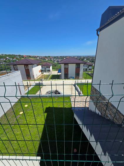 Vila tip Duplex de vanzare finalizat cu teren 400mp - 35