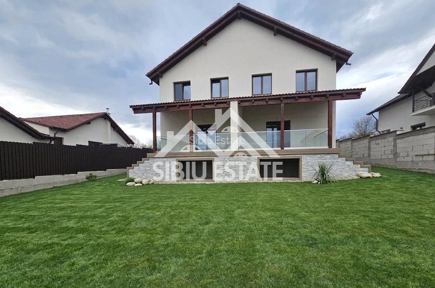 Casa 4 camere, 2 bai, curte si terasa Sibiu Calea Cisnadiei - 2