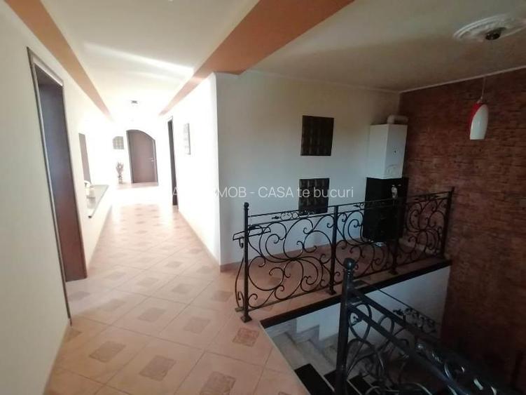 Vila individuala -  7 camere- Domnesti - Tudor Vladimirescu- 400 mp teren - 2000 - 15